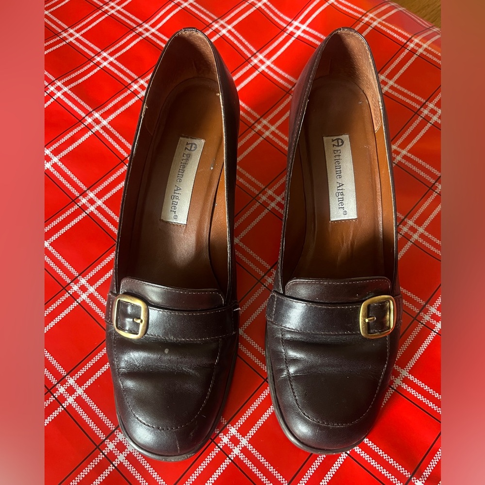 Vintage Etienne Aigner 8M Melbourne Buckle, Black Heels